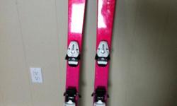 Selling used Jr Head ski (sure one little) with head bindings, size 117 in good condition for 75 (original 150). Used for 2 years the skis has scuff marks and light scratches on the top side but the base is in very good condition. The ski edges are