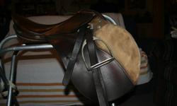 Kiefer English Saddle 15" seat suade knee rolls, in good shape with leathers and stirrups(striups not great but very functional)
Asking $150 OBO. Also have two other english saddles 17" $70 and 18" $295, bridle, breast collar, pads etc. downsizing. Will