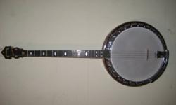 Hello, I am selling my 1928 Kingston Ludwig tenor banjo.
I am asking 695 for it, as it is a collectors item.
It's in great playing condition and is currently tuned for playing.
695 OBO.