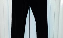 Black Velour Pants/Jeans
Brand: Bongo
Size: 3