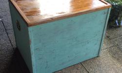 This rustic beach inspired trunk is perfect for that person who loves a little rustic with a beach inspired feeling. Was going to use if for my kids but have way to many. The top is just wet from wiping it down as you can see in the pic. Perfect for a