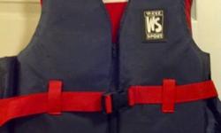WAVE SPORT LIFE JACKETS
I HAVE  4 OF THESE FOR SALE, NEVER USED AND IN EXCELLENT CONDITION.
ALL SIZE L/XL
NAVY WITH RED LINING
ASKING $25.00 each
obo
contact me via email