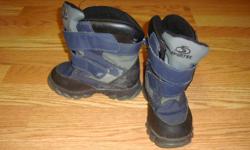 I have a pair of Like New Winter Boots Size 10 Toddler for sale! This is in excellent condition and would look great in your child's room or to give as a gift.
Comes from a non-smoking household. Do not miss out on this excellent opportunity to get this