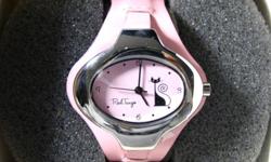 Ladies? RED TANGO Watch by Tokyo Bay (choice of 2 colours)
~ Brand New with Tags ~
~ Discontinued ? collector?s item ~
~ Choice of 2 colors: Baby Pink or White ~
Up for sale are 2 ladies? Red Tango watch with faux leather adjustable band.
The hardware is