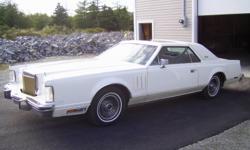 1979 Lincoln Mark V Collector Series, in near mint condition, few minor stone chips on front, interior is mint, original paint, 400 cu. in V8, runs and drives like new, recently driven from Alberta (6000 kilometers). Everything works including the clock.