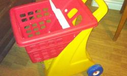 Great condition. Little Tikes Shopping Cart is perfect for your little ones who are learning to walk, or who just like to play grocery shopping. Sturdy cart with seat for their favorite toy.
From smoke and pet free home.
This ad was posted with the Kijiji
