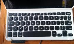 Excellent condition logitech keyboard and case for iPad 2. May fit newer models not sure. Bluetooth keyboard. Barely used (maybe 5 times)..bought new from future shop for $90 2 years ago.