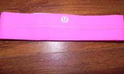 New Lululemon Hot Pink Slipless Yoga Headband. PRICE IS FIRM.
PLEASE CALL 647 890 3636 . SERIOUS BUYERS // PICK UP ONLY.