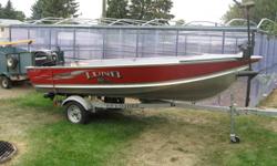 BOAT BOUGHT BRAND NEW BEEN USED ABOUT 6 TIMES ,COMES WITH BRAND NEW TROLLING MOTOR,OARS,ANCHOR,25HP MERCURY 4 STROKE OUTBOARD WITH ABOUT 20HRS ON IT.MOTOR IS 2006,COMES COMPLETE WITH FUEL TANK.