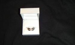 Getting married...this is a beautiful men's wedding band, upper scale ring, white gold, 14k with 3 Princess cut diamonds - 1/3ct t.w.  It's got the two tone brushed  look.  Very modern ring.   This ring is brand new.  Reduced to sell - $700.00
