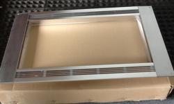 Brand new trim kit for stainless steel microwave oven.Model number isNNTK529SSA. Outside dimensions are 27 inches wide by 16.5 inches high. Cabinet dimensions are 22.7 wide by 15.3 inches high. Please call or text.
Thanks