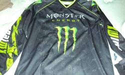 sellling my Monster Energy jersey in mint shape no rips or tears barley worn it open to offers
Mens medium