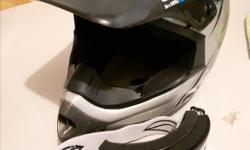 AFX Off Road helmet with brim.
Clear Smith goggles & GoPro mount included.
Size Sm/Med