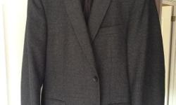 Z Zegna Blazer
Incredible quality
Near new condition
Elegant double cut back
Two button
Size: European 52 (approx. 42 Canadian). If unfamiliar with sizing send your height/weight/waist and I will give my best estimate re fit.
Easy to match to grey or