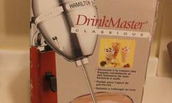 NEW in box Hamilton Beach Classic Drink Master, FEATURES Enjoy thick shakes & soda fountain drinks at home, 28 ounce stainless steel mixing cup, Two speeds, Tiltable mixing head, Easy-clean detachable spindle, Mix in your favorite candy, cookies, fruits