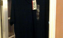 New Ladies Simply Basic Brand polo type short sleeve shirt
Navy blue, 100 % cotton
Size: L
$5