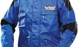 - NEW -
 
Thor - Phase
 
Enduro Jacket
 
Blue
 
Size - M
Heavy-duty 1000D Dura-poly construction with zip-off sleeves makes the Phase Jacket a versatile performer in even the toughest conditions. With plenty of storage pockets, pre-curved elbows and