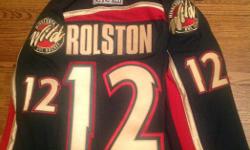 NHL Minnesota Wild
#12 Brian Rolston (2005-2008)
Jersey XL/Brand new (not signed)
#20 Ryan Suter (2012-2016)
Signed Hockey Puck/Brand new
Regent Park area/no holds