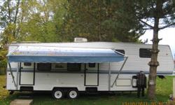 34' 5th Wheel Trailer - excellent condition - 2 slide outs - Island Kitchen -
Bedroom, 3 piece bathroom, queen size bed Chesterfield, Air, furnace,
everything you need to be comfortable.
Fridge works on gas, battery or electricity.  California Room