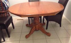 Hi I have a oak oval table for sale. In great condition. Has two levers that can make the table extra long. Asking $265 obo. Must pick up only.
Please call or text for questions.