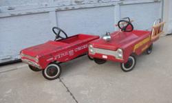 ORIGINAL...
 
Fire Chief
PEDAL CAR
and / or
FIRE TRUCK
 
these are just that...
old untouched originals
in extremely good condition
that must be seen and test driven!
 
includes hubcaps
not shown in picture
 
Reduced to just... $125
and the
Fire Truck
