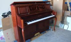 Kohler and Campbell piano for sale. Approximately 8 years old. Bought for my kids when they were young for piano lessons.
Respond via email or call 343-0625 to view.