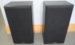 BLACK POLK AUDIO MONITORS
APPROX. 30" HIGH x 14" DEEP X 14" WIDE
VERY GOOD SHAPE, GREAT SOUND
CURRENTLY IN HEATED STORAGE IN PARKSVILLE
$100 OBO