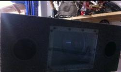 ported box..2 10"subwoofers and 2 quick connects..carpeted box..subs are in good working condition..450w subs...pounded good
This ad was posted with the Kijiji Classifieds app.
