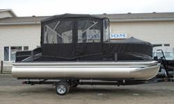 Premier 2016 220 Gemini Sport Tube PP1147
All standard features PLUS:
Evinrude 115 ETEC
Sport Tube Performance Package
Full Vinyl Flooring, Black Hammered Rails
Upgraded 11' Bimini top w/ Day Enclosure & Bow Cover
Mid Ship Tie Off Eyes
Change Room, Fish
