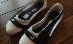 Black and White comfortable Puma shoes.
To wear everyday!
In a very good condition, barely used!