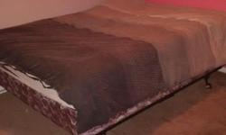 Queen Bed with frame (no head board) VERY COMFY
200.00
CALL KEVIN 250-884-1701 WONT LAST