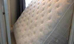 Sealy Silver Mist eurotop cushion firm queen size mattress
In great condition
1 Year old
we just don't have room for it any more
$150.00 obo