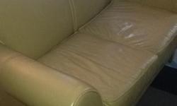 Two seater, real stain resistant leather sofa for sale. It's in good condition. Three seater also available
Sofa deux places en cuir vÃ©ritable Ã  vendre et en bonne condition. Sofa trois places aussi disponible.