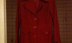 Beautiful red wool blend coat from Suzy Shier. Purchased for $109. Size small but fits more like a medium.
This ad was posted with the Kijiji Classifieds app.