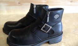 Ladies Harley Davidson riding boots size 8
Like new $75