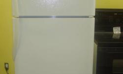 Frigidaire Gallery Top Mount
Frost Proof Refrigerator Freezer
 
20.6 Cubic Foot
68 1/4 " Tall
29 5/8 " Wide
31 3/4" Deep (Without Handles)
 
* Immuculate Condition
* Very Reasonable
* Completely Cleaned and Detailed
 
Call: 905-354-1110
 
*** No Emails