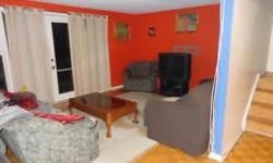 Pets
No
Smoking
No
Garden Home, room $450 for rent. Working or student. Male preferred . Available May 01 2016. Woodridge Crescent. Bayshore-Carling area( Accora Village). Furnished with bed, dressers, desk, chair, Tv. Cable and internet included. Pet