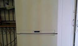 Samsung 18 cu. ft refrigerator with bottom freezer - less than 2 yrs old, works 100% and is in great condition.  We have purchased matching stainless steel appliances and have no need for a second refrigerator.  
Model RB194ABWP, purchased at Leons in