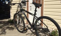 Scheming talik 29" mountain bike
New rear tire
Recently tuned up
New mirror
Front and rear disc breaks