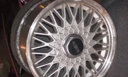 set of rims off a ford lincoln 5 bolt will fit on ford cars that are 5 bolt.