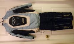 FXR Snow suit in good condition. Jacket Youth size 14, pants Ladies size 4