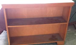Solid Wood Bookcase
needs refinishing or paint
36w 11d 29h