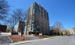 # Bath
2
# Bed
2
40 ARTHUR ST #603, Ottawa K1R 7T5
$319,900
STEPS AWAY FROM SOMERSET SHOPPING & PARLIAMENT HILL!!
This 2 Bdrm, 2 Bath unit is sure to wow with its excellent upkeep, modern touches and great views! Beautiful solarium faces South East,