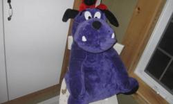 Hey there
I want to get rid of these stuffed animals. Two are rather large. They are clean and in perfect condition.
They were won for me and now I want them gone asap or they're garbage.
There are three pictures. Just click the [>] button under the
