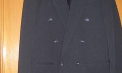 Black Jacket size 18 (large youth, boy). Excellent Condition.
Great for graduation/prom, wedding etc. Check out our other posts for more formal wear...get a whole outfit.