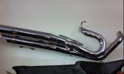 Suzuki M109 Stock Exhaust. From a 2010 model. But I think they are standard. Excellent shape. No scratches or dents.