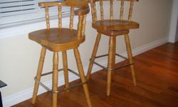 Swivel solid oak bar stools, asking $90 for both or $50 each.
Seats are 30" high.
See my other items.
This add will be removed when the items is sold