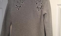 New - with tags
Size small
Grey sweater
