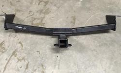 DRAWTITE 75606 MAX FRAME RECEIVER TRAILER HITCH FITS 2008-2012 NISSAN ROGUE, CLASS 3 3500 LBS 2" RECEIVER, EXCELLENT CONDITION, NEW $258, ASKING $55. CALL (705)941-8169