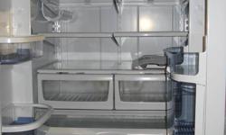 Kenmore Elite 24.8 cu ft Trio stainless steel fridge in great shape.
Fridge has water dispencer on the inside and ice maker in the freezer.
 
Originally purchaced for $2699, will not fit in new space
 
Size: 35.6"w x 69.3" h x 31.8" d